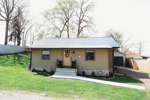 The Buckeye Cottage – Family-Friendly Getaway Near Buckeye Lake