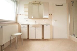 Gratis toiletartikelen, handdoeken, shampoo, toiletpapier