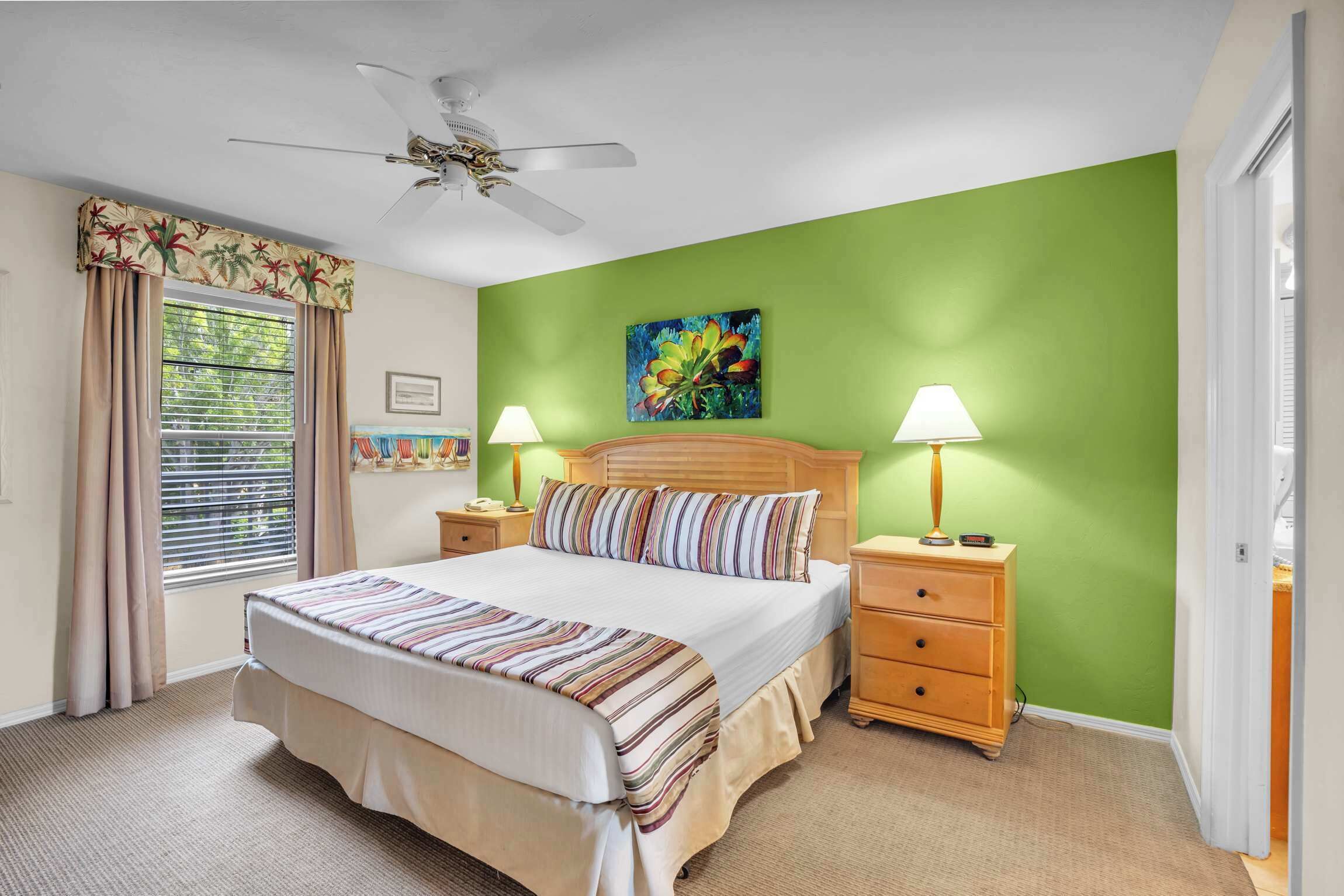 2 bedrooms, desk, iron/ironing board, travel cot