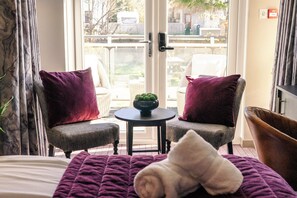 Fer et planche à repasser, Wi-Fi gratuit, draps fournis