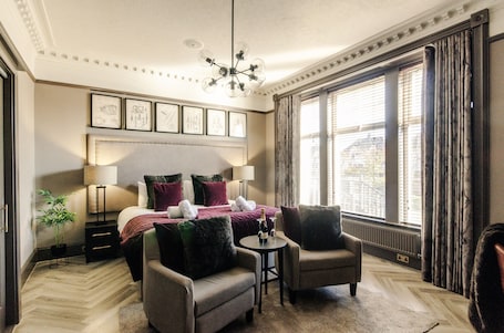 Deluxe Studio Suite, Non Smoking, Ground Floor | Iron/ironing board, free WiFi, bed sheets