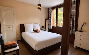 Classic Double Room | In-room safe, blackout curtains, soundproofing