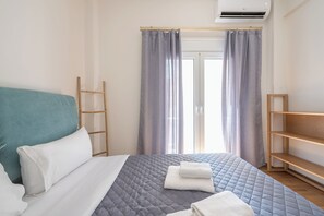 2 bedrooms, iron/ironing board, free WiFi - Stylish 2 Bd Urban Retreat Near Panormou (Athens)