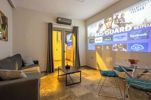 Interior - Kalamata Garden Haven - Escape Amidst Greenery (Kalamata)