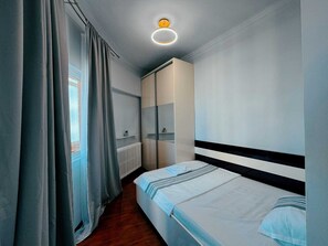 2 bedrooms, WiFi, bed sheets - Abbey Inn Rosetti (București)