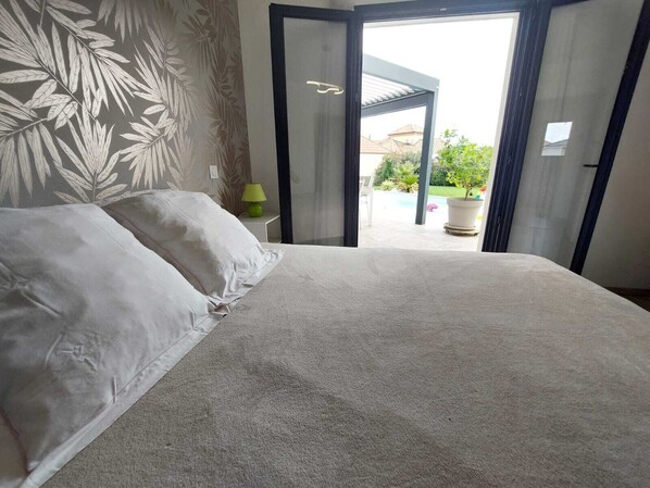 4 chambres, fer et planche à repasser, Wi-Fi