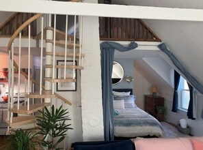 1 chambre, fer et planche à repasser, lit parapluie, Wi-Fi gratuit