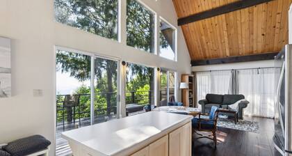 Warm And Cozy Mountain And Lake View Haven 2 Bedroom Cottage by RedAwning