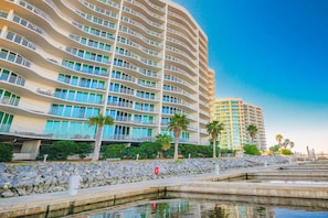 Condo, 2 Bedrooms | Exterior
