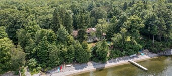 Camp Roosevelt 5 Bedroom Cottage by RedAwning