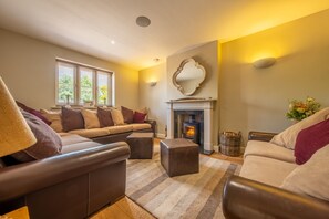 Televisie en een open haard