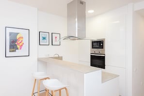Studio, Non Smoking | Private kitchen
