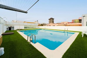 Outdoor pool - Francisco Remiro 1 (Madrid)