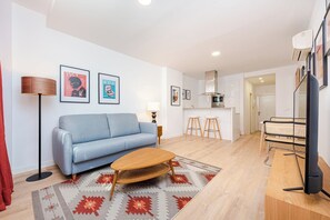 Studio, Non Smoking | Living area