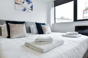 Apartment | 2 bedrooms, iron/ironing board, free WiFi, bed sheets - Carlton Heights (Nottingham)