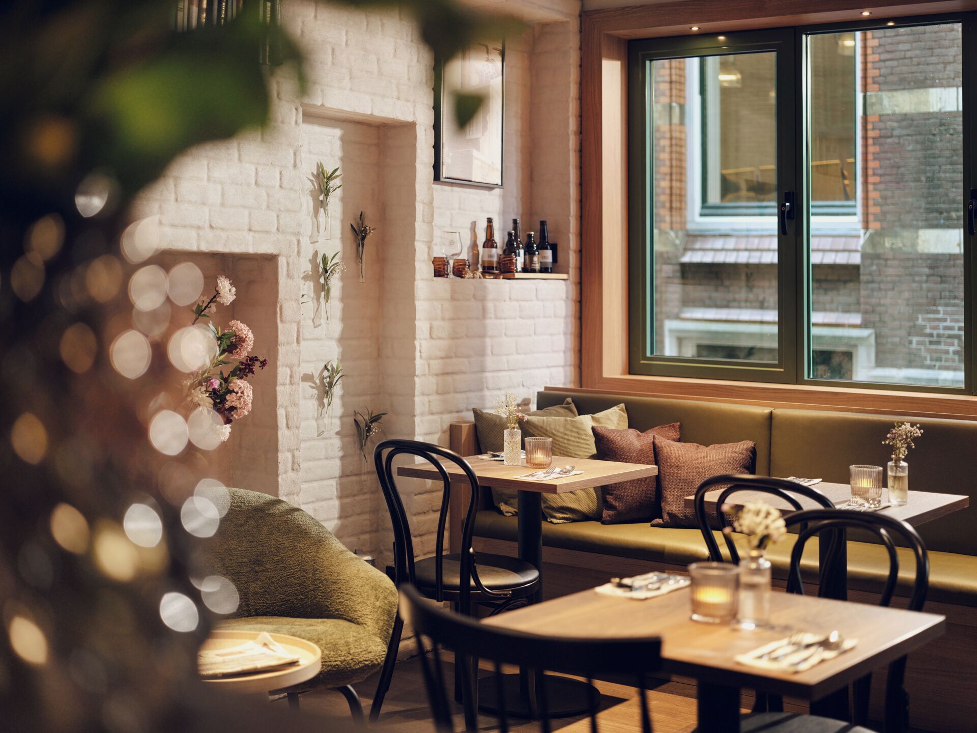 Daily buffet breakfast (EUR 16.50 per person)