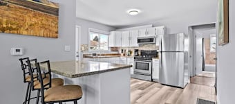 Cozy Wauk-Townhse near navy base