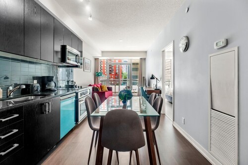 GLOBALSTAY. New Modern 2Br 2Ba Condo Lillian St