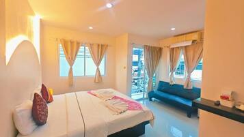 Deluxe Double Room, Balcony | Free WiFi