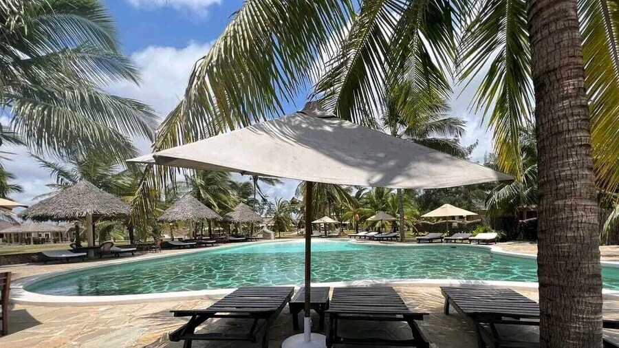 Lux Suites Tembo Court Apartments