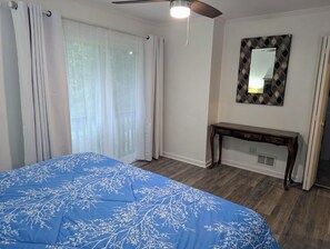 4 quartos, escrivaninha, ferros/tábuas de passar roupa, Wi-Fi