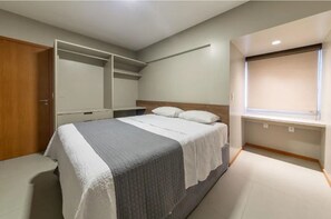 1 غرفة نوم ومساحة عمل للكمبيوتر المحمول وواي فاي مجانًا