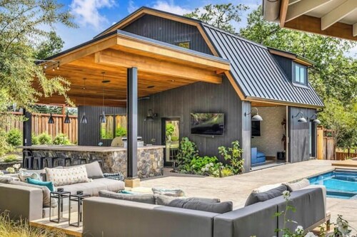 Luxury Healdsburg Estate & Vines