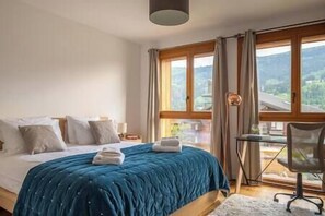 3 Schlafzimmer, Schreibtisch, kostenloses WLAN, Bettwäsche