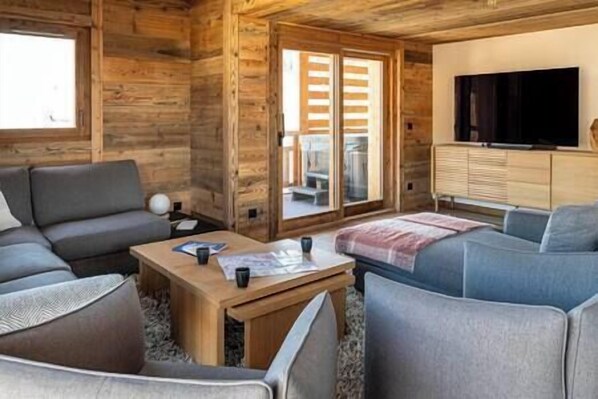 TV connectée, cheminée