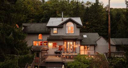 Lake House, Sauna, Game Room, Kayak, Paddleboard