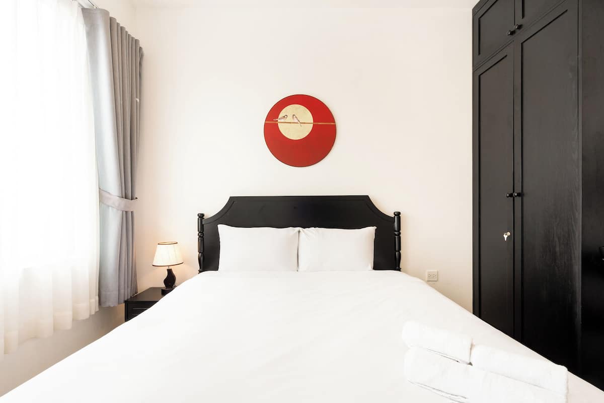 Apartamento de lujo, 2 habitaciones, balcón, vistas a la ciudad | 2 dormitorios, ropa de cama de alta calidad, decoración individual
