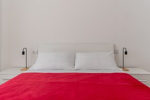 1 slaapkamer, een strijkplank/strijkijzer, gratis wifi, beddengoed