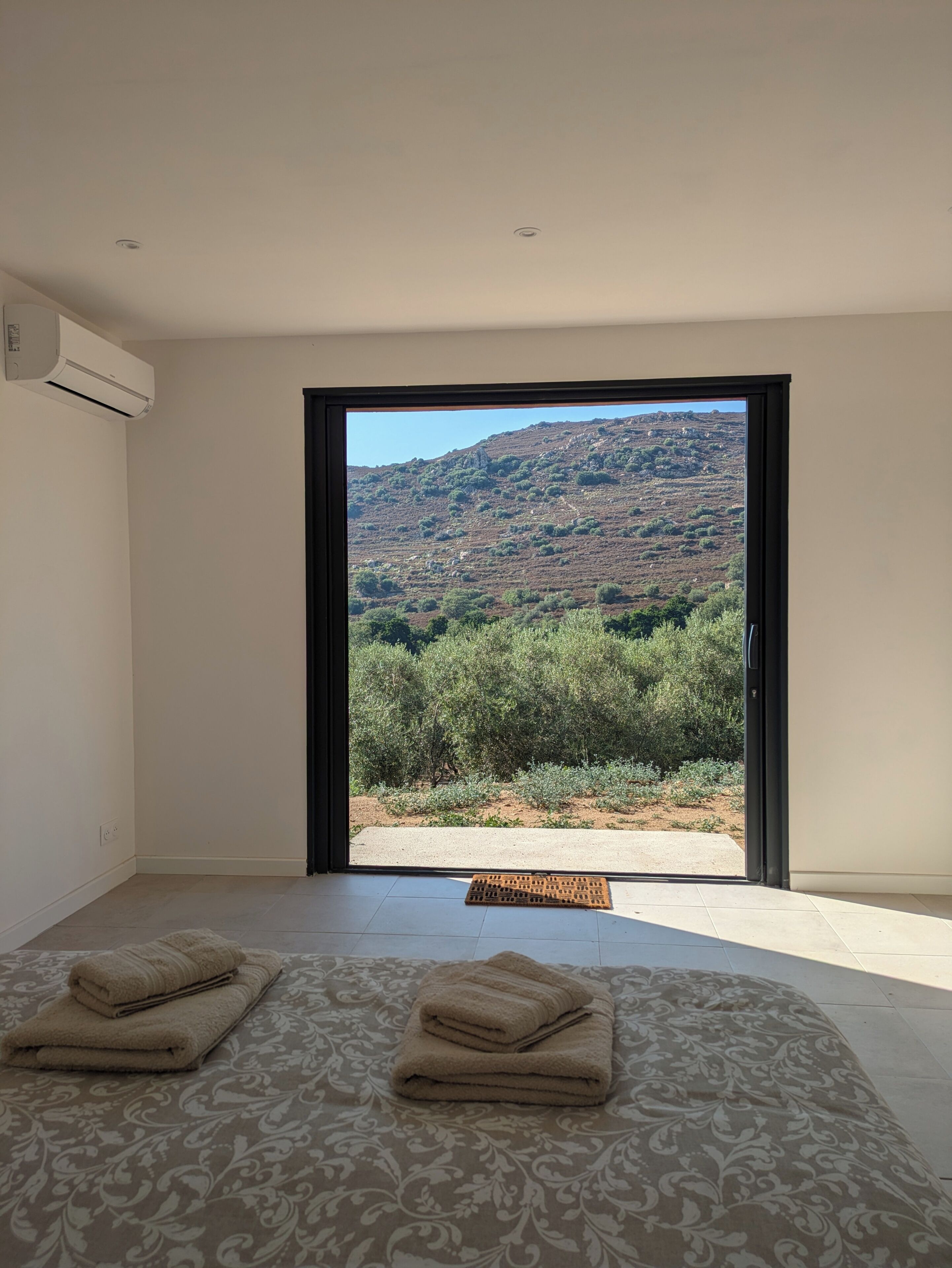 Huis, 3 slaapkamers | Individueel gedecoreerd, individueel gemeubileerd