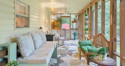 Countryside Retreat with Jacuzzi Hot Tub