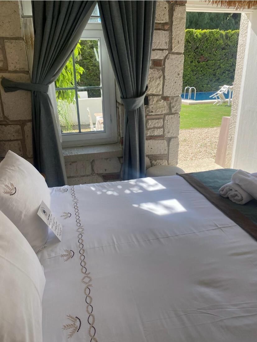 Deluxe Double Room with Garden View | Blackout drapes, iron/ironing board, free WiFi