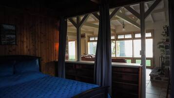 3 bedrooms, bed sheets