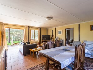 Interior - Experience Nature at Brenton on Sea With Breakers Dolphins and Whales (Knysna)