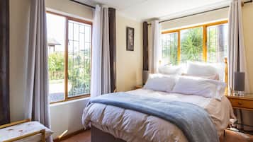 Apartment, 2 Bedrooms, Smoking, Patio | 3 bedrooms