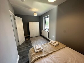 3 soverom, wi-fi og sengetøy