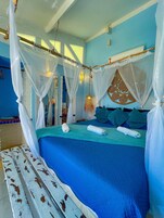 Deluxe Suite, Sea View | 1 bedroom, in-room safe, individually decorated, free WiFi