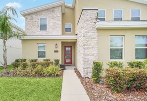 Exterior - Ultimate MARVEL Gameroom! Backyard Oasis-No Rear Neighbors! (Davenport)
