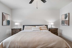 3 bedrooms, desk, iron/ironing board, free WiFi - Goose Landing Condo Maryville UT Sports & Airport (Maryville)