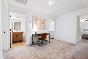 3 bedrooms, iron/ironing board, WiFi, bed sheets