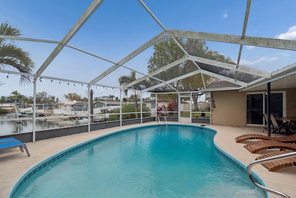 Outdoor pool, a heated pool
