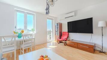 1 bedroom, iron/ironing board, free WiFi