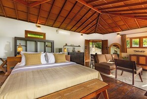 1 camera, una scrivania, Wi-Fi, lenzuola