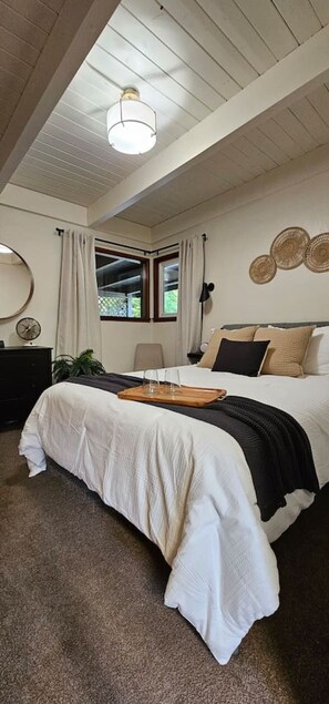 1 Schlafzimmer, Schreibtisch, Reisekinderbett, WLAN