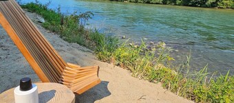 Skagit Riverhouse Retreat- Dogs welcome