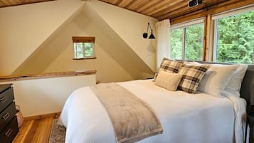 1 slaapkamer, een bureau, reisbedje, wifi