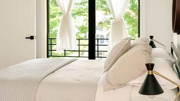 3 bedrooms, iron/ironing board, travel crib, free WiFi